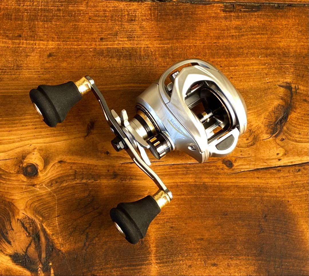 ジギングリール　ダブルハンドル　ベイトリール　超軽量　船釣り　海釣り　新品未使用