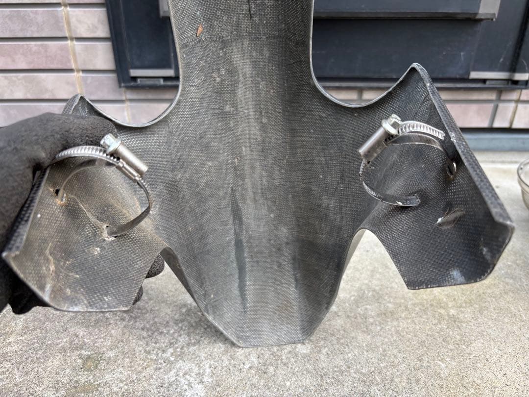 ズーマー　カーボンフロントフェンダー