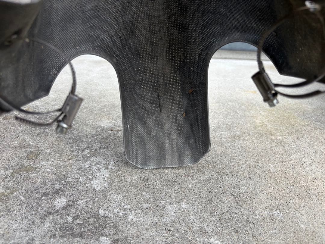 ズーマー　カーボンフロントフェンダー