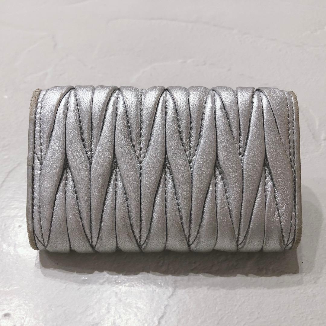 ☆miu miu☆ キーケース ６連 シルバー マテラッセ