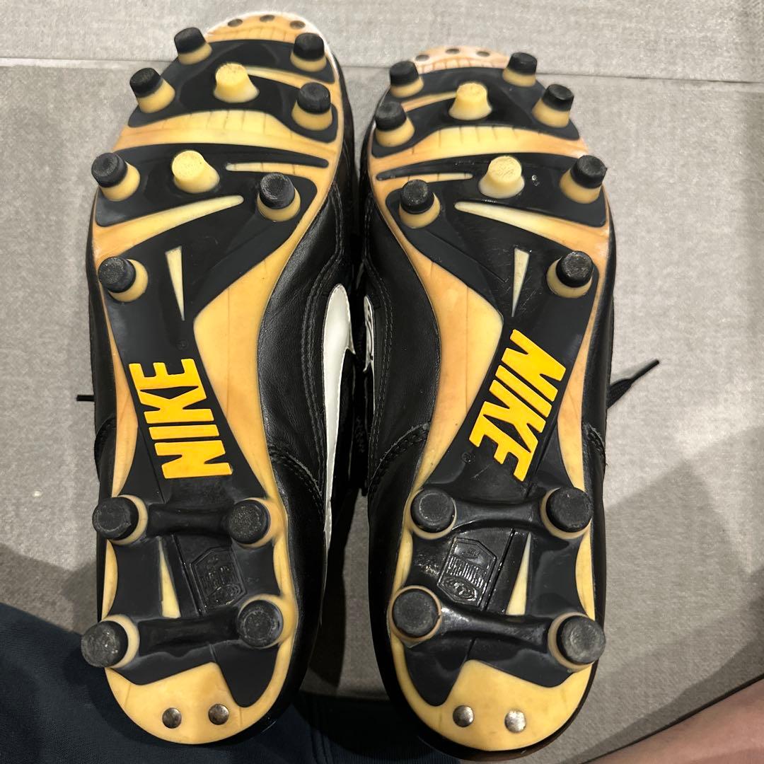 Nikeティエンポプレミア