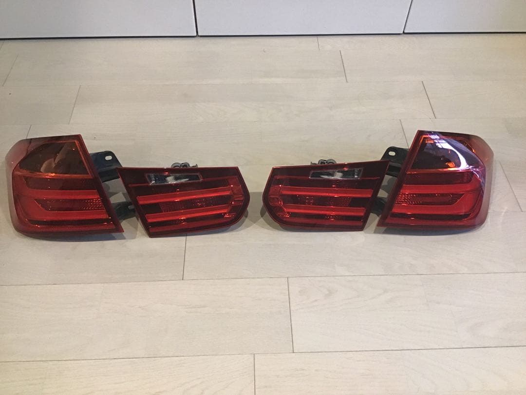 ⭐️ F30純正テールライト前期　1台分セット(LEDバルブ付)⭐️