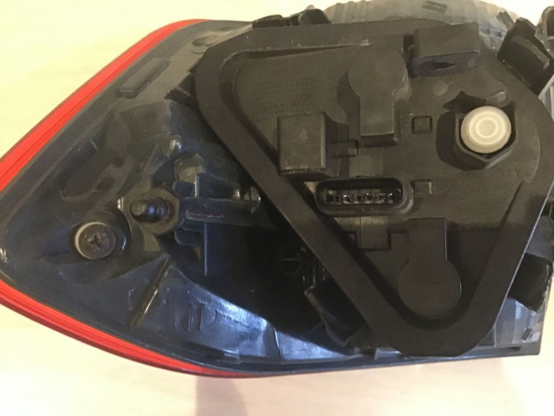 ⭐️ F30純正テールライト前期　1台分セット(LEDバルブ付)⭐️