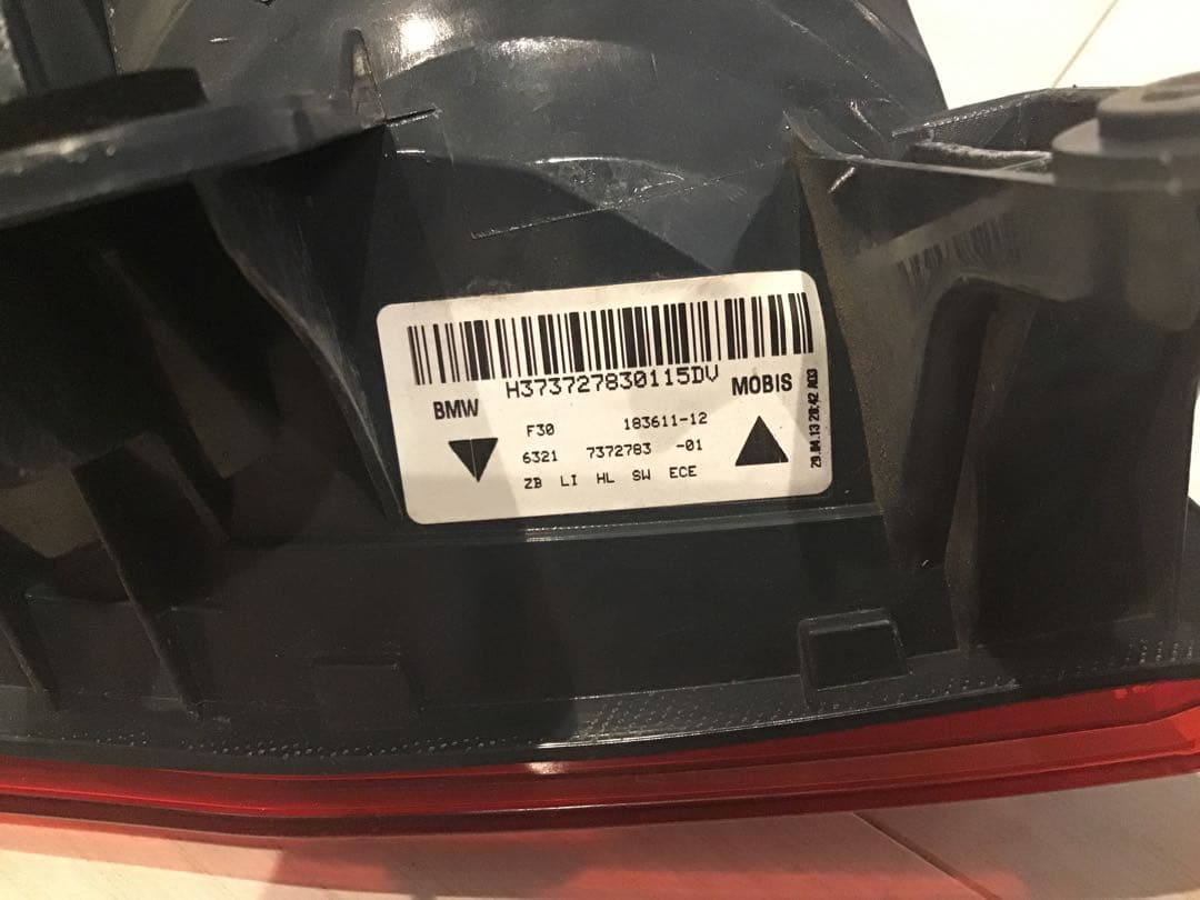 ⭐️ F30純正テールライト前期　1台分セット(LEDバルブ付)⭐️