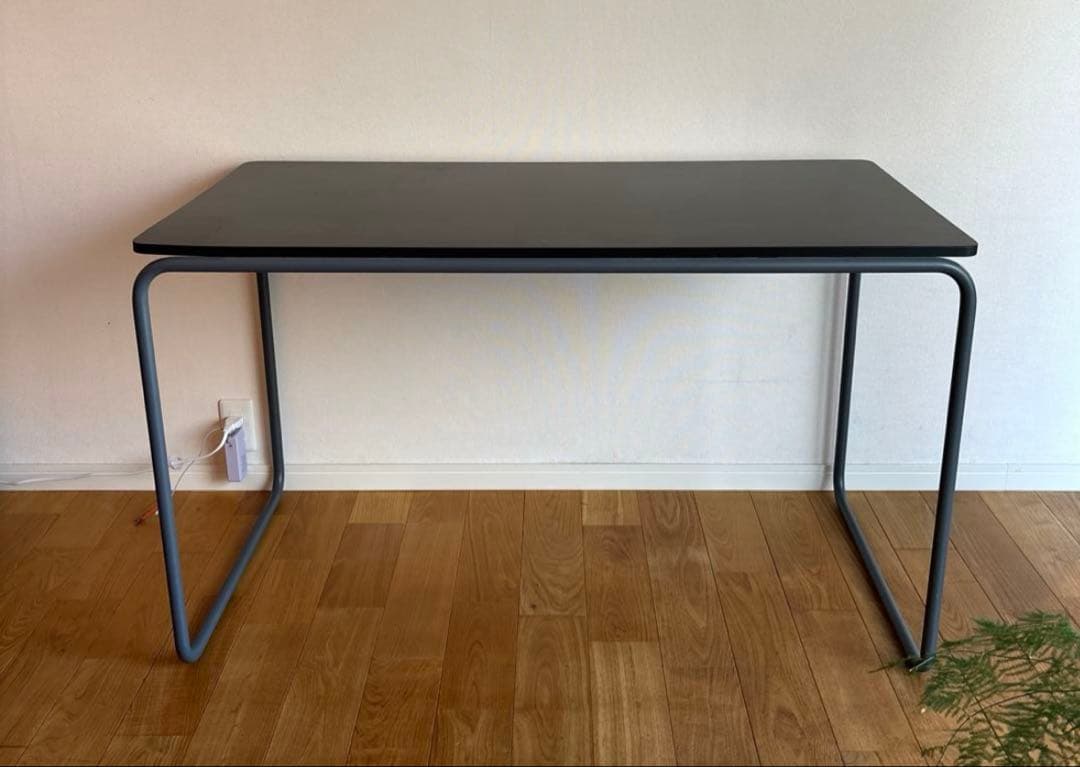 無印良品スチールパイプデスクL 1200 ダークグレー