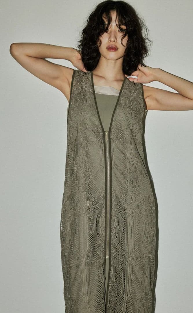 はなさんまとめ買い カーキワンピースLサイズ ブラックワンピースMサイズ