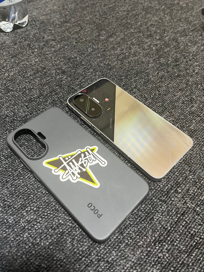 POCO F7 シルバー 本体と付属品1ヶ月だけ使用しました