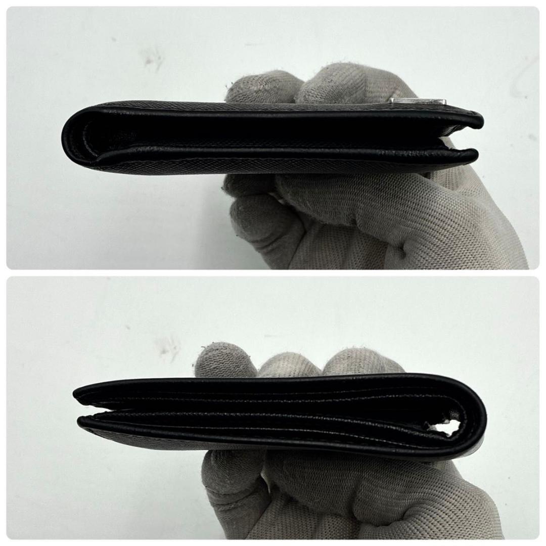 美品 プラダ サフィアーノ 三角ロゴ 二つ折り財布 コンパクト ブラック