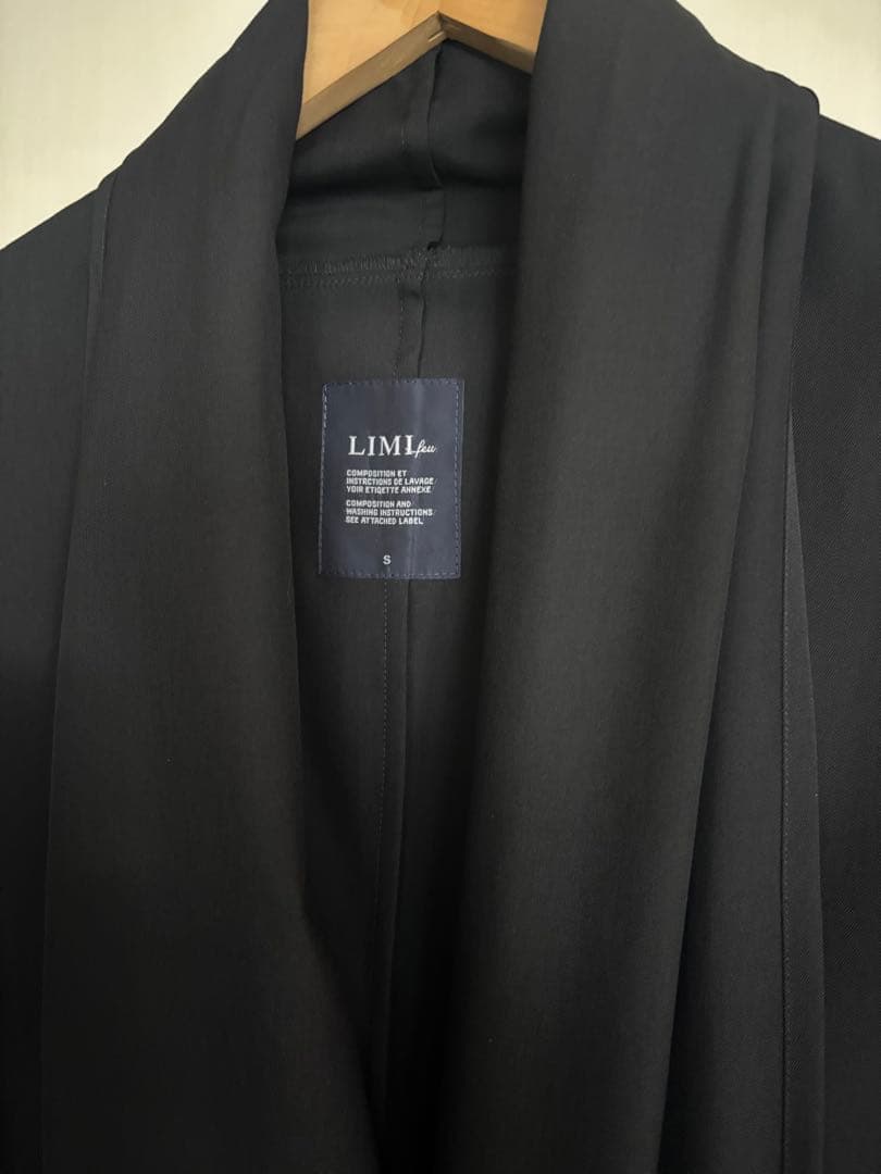 LIMI feu 黒 ベスト　変形ロングベスト