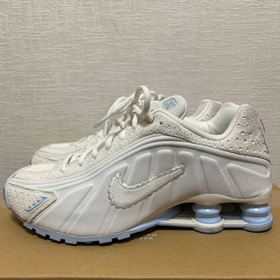 ナイキ ショックス R4 SE (サイズ25)