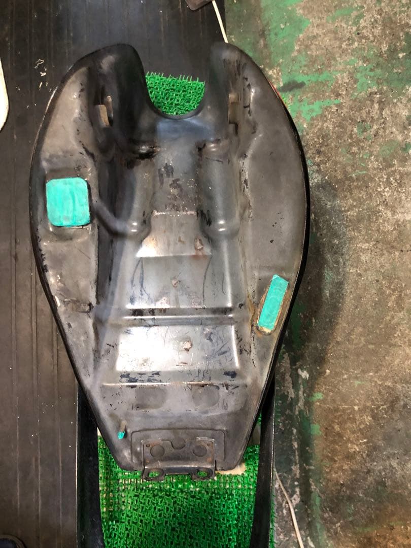 ゼファーχ タンク テールカウル　外装セット