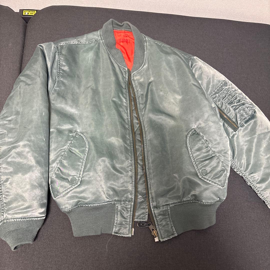 古着　MA-1 フライトジャケット ミリタリーブルゾン カーキ