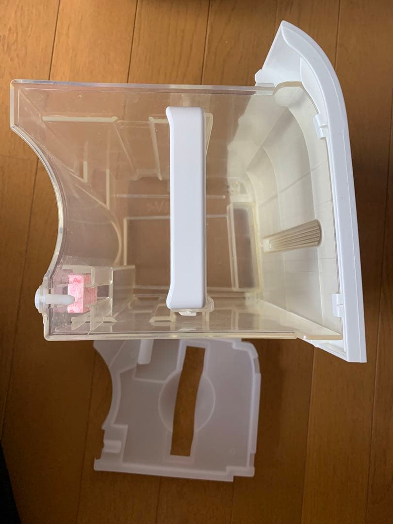 SHARP 衣類乾燥機　除湿器 ホワイト