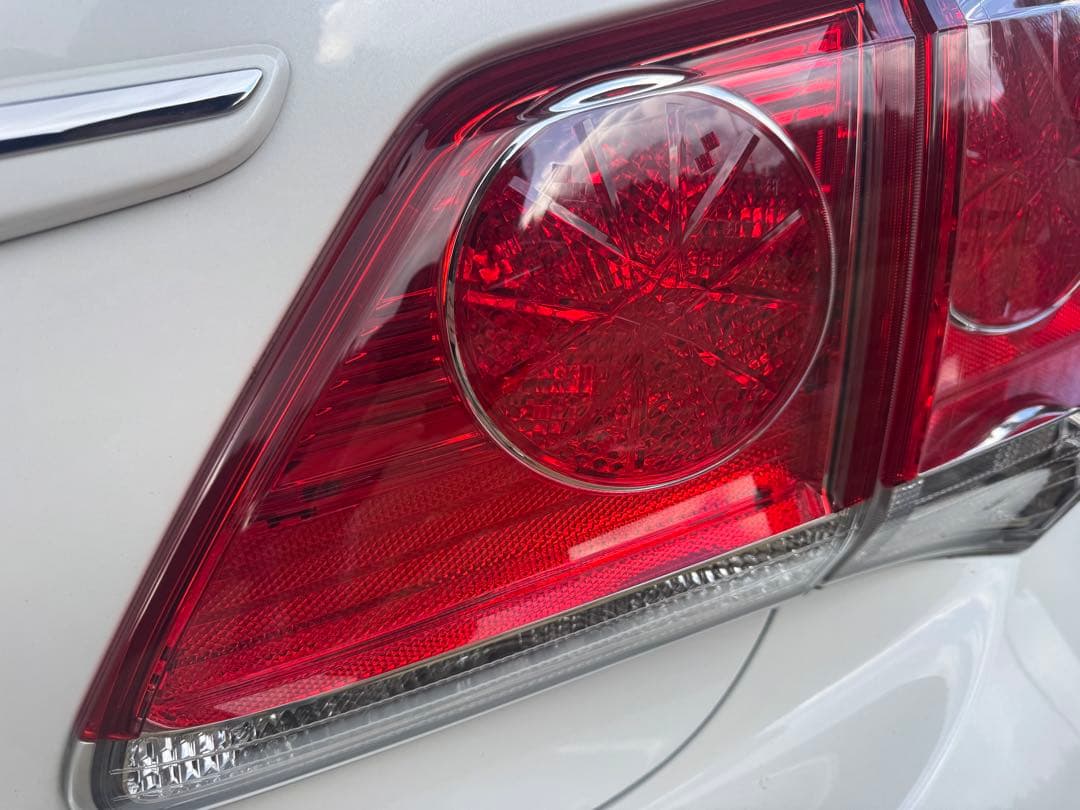 200系クラウン アスリート後期 テールランプ