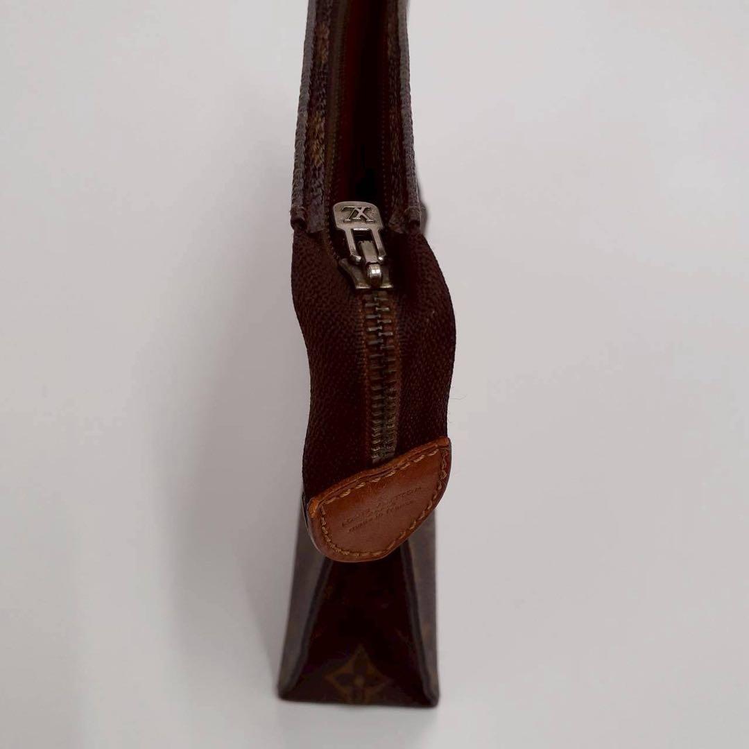 LOUIS VUITTON ルイヴィトン ポッシュトワレ モノグラム　ポーチ