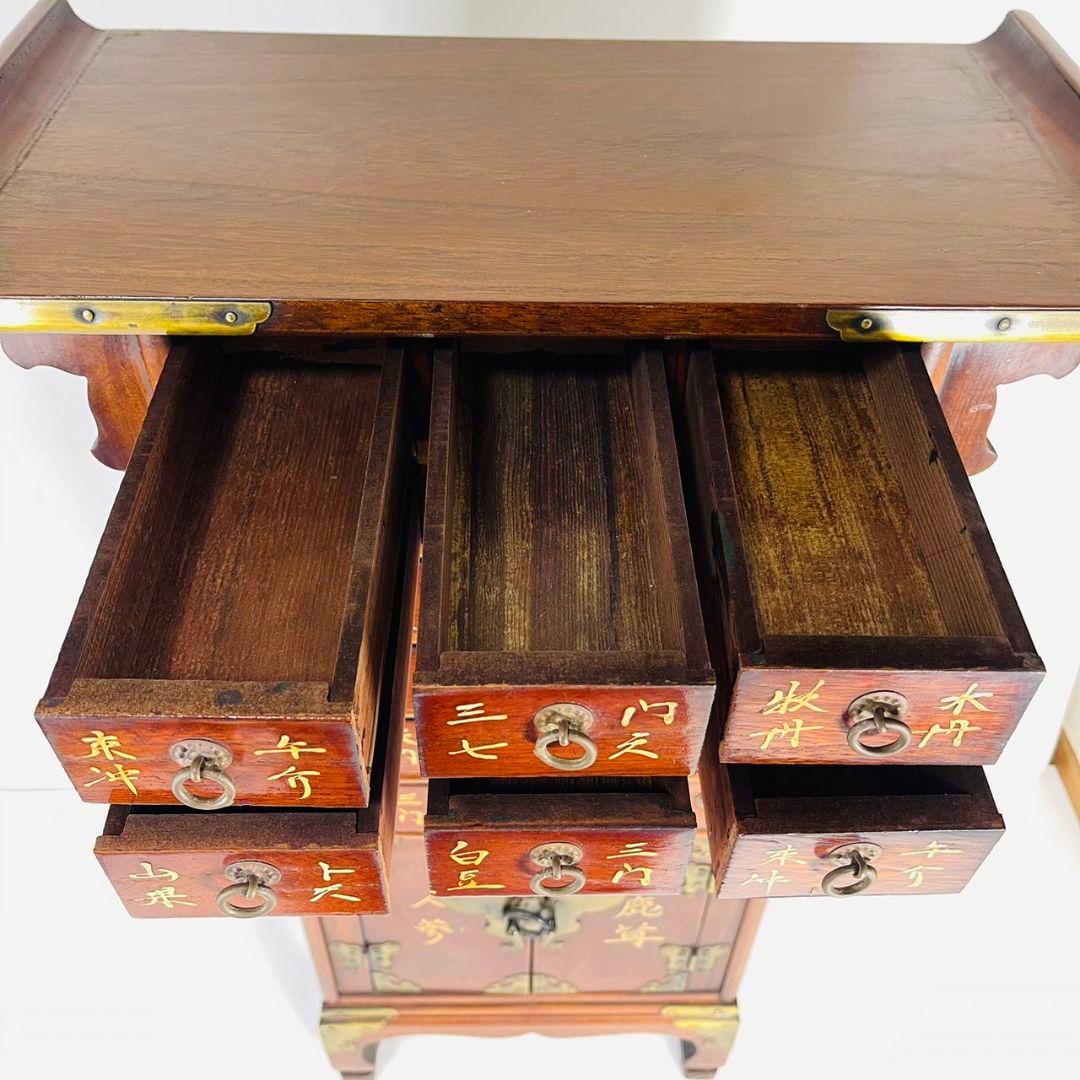李朝家具　薬箪笥　箪笥　薬棚　ヤクジャン　キャビネット　引出し　小物　朝鮮　韓国