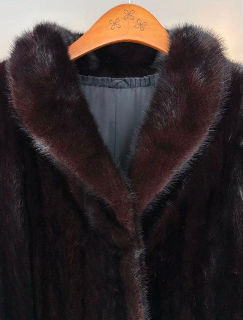 美品ゴールドサガミンクロイヤル金タグロングコート