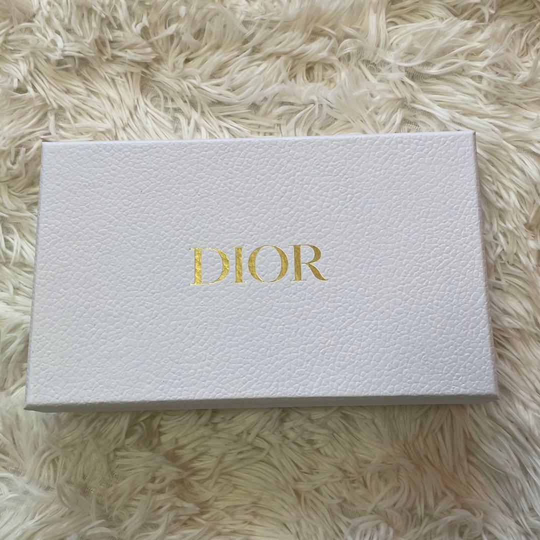 団子白たまDior トワルドゥジュイ iPhone 16 Pro Max