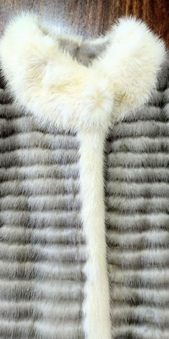 ミンク毛皮コート シルバーグレー