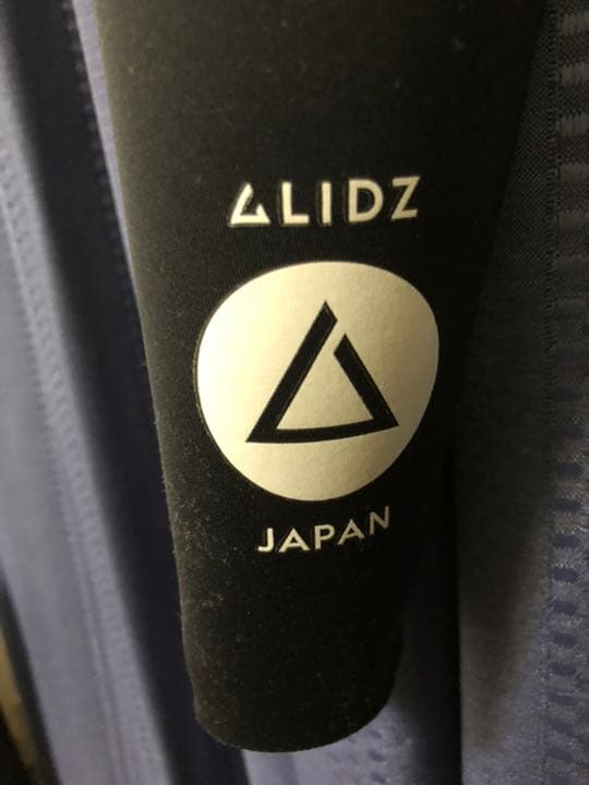 ウエットスーツGLIDZ日本製(サーフィン用)
