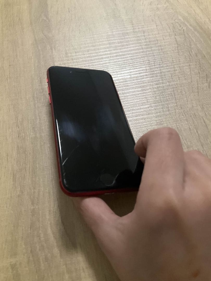 J*o様 Apple iPhone SE 第3世代 レッド 128GB傷あり　箱