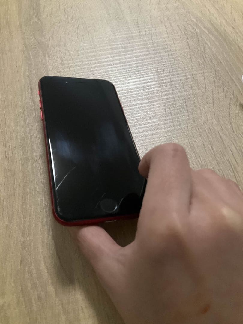 J*o様 Apple iPhone SE 第3世代 レッド 128GB傷あり　箱