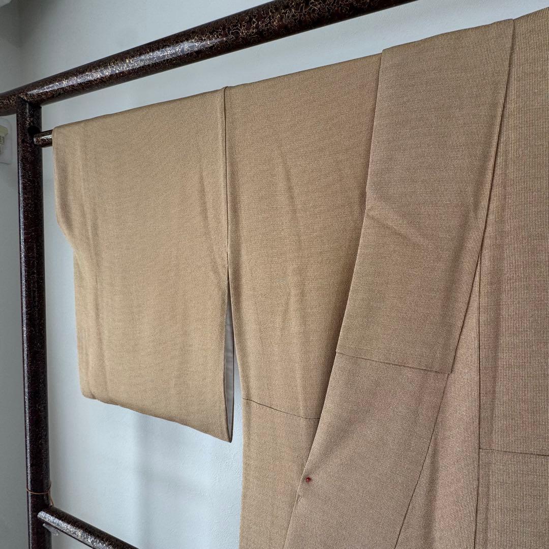 超美品　着物　砂川健一　正絹　袷　小紋　色無地　166　トール　薄茶　黄　黄土色