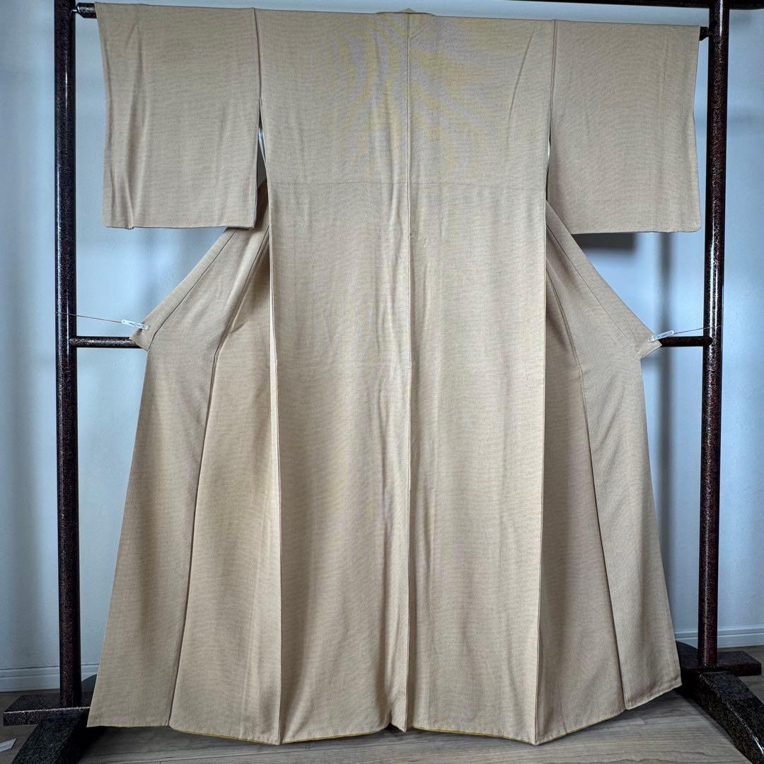 超美品　着物　砂川健一　正絹　袷　小紋　色無地　166　トール　薄茶　黄　黄土色