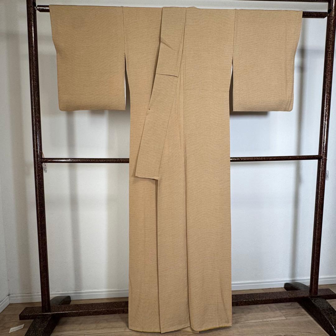 超美品　着物　砂川健一　正絹　袷　小紋　色無地　166　トール　薄茶　黄　黄土色