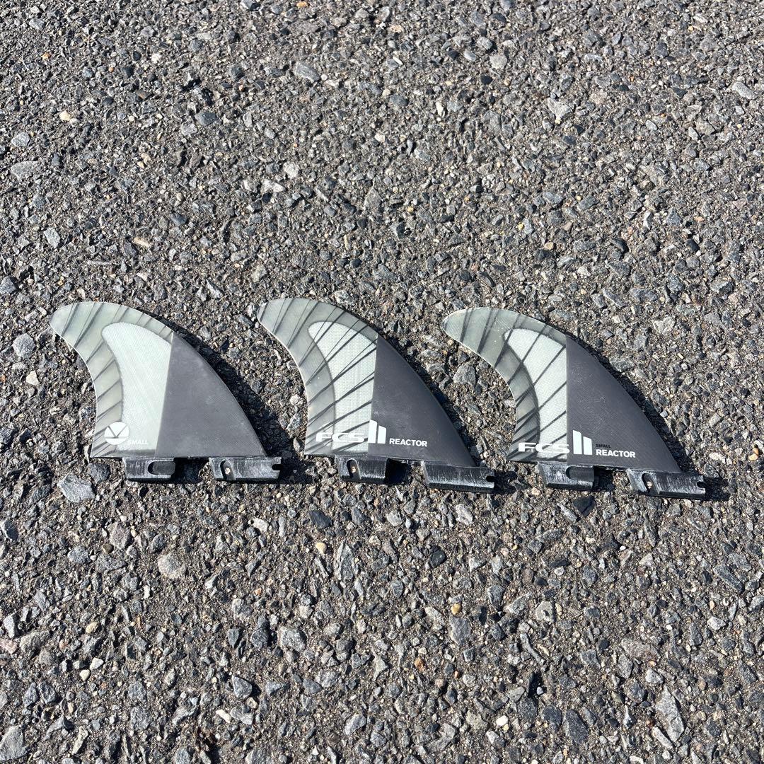 FCS II ACCELERATOR サーフボードフィン 3枚セット