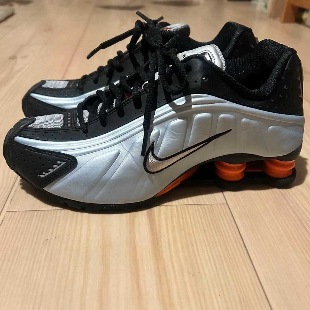 Nike shox ショックス R4 24cm