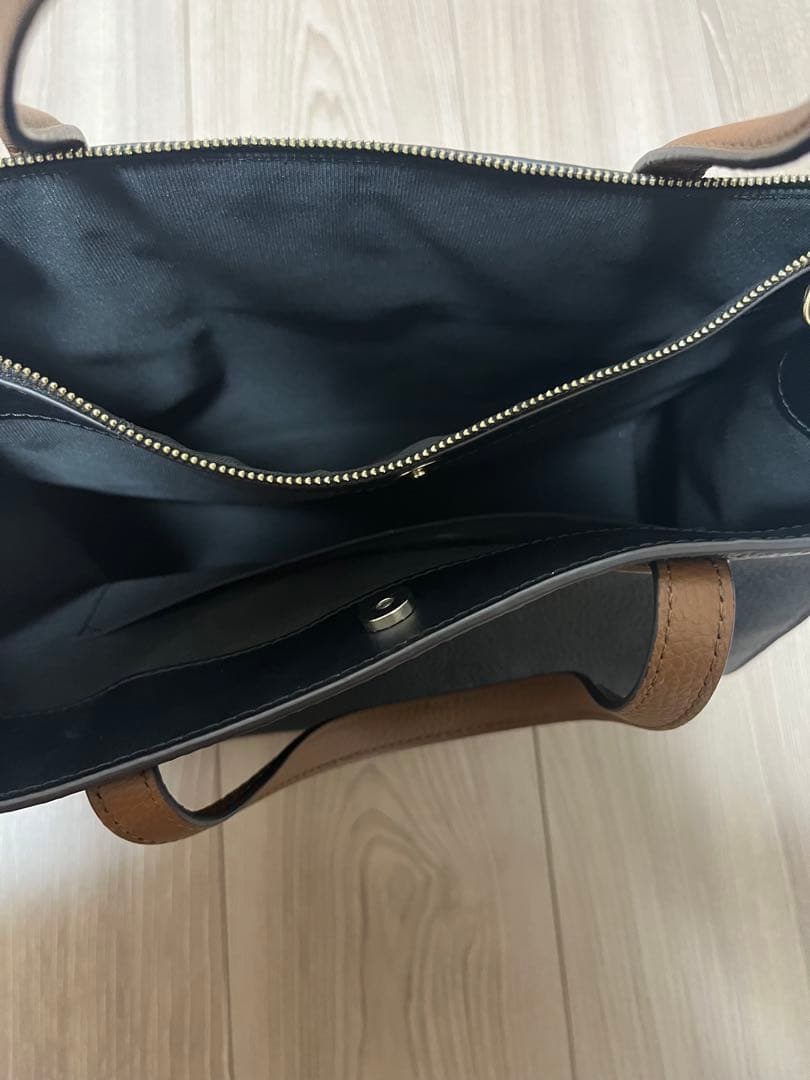 FURLA 黒 レザー ビジネスバッグ　お値下げ中です