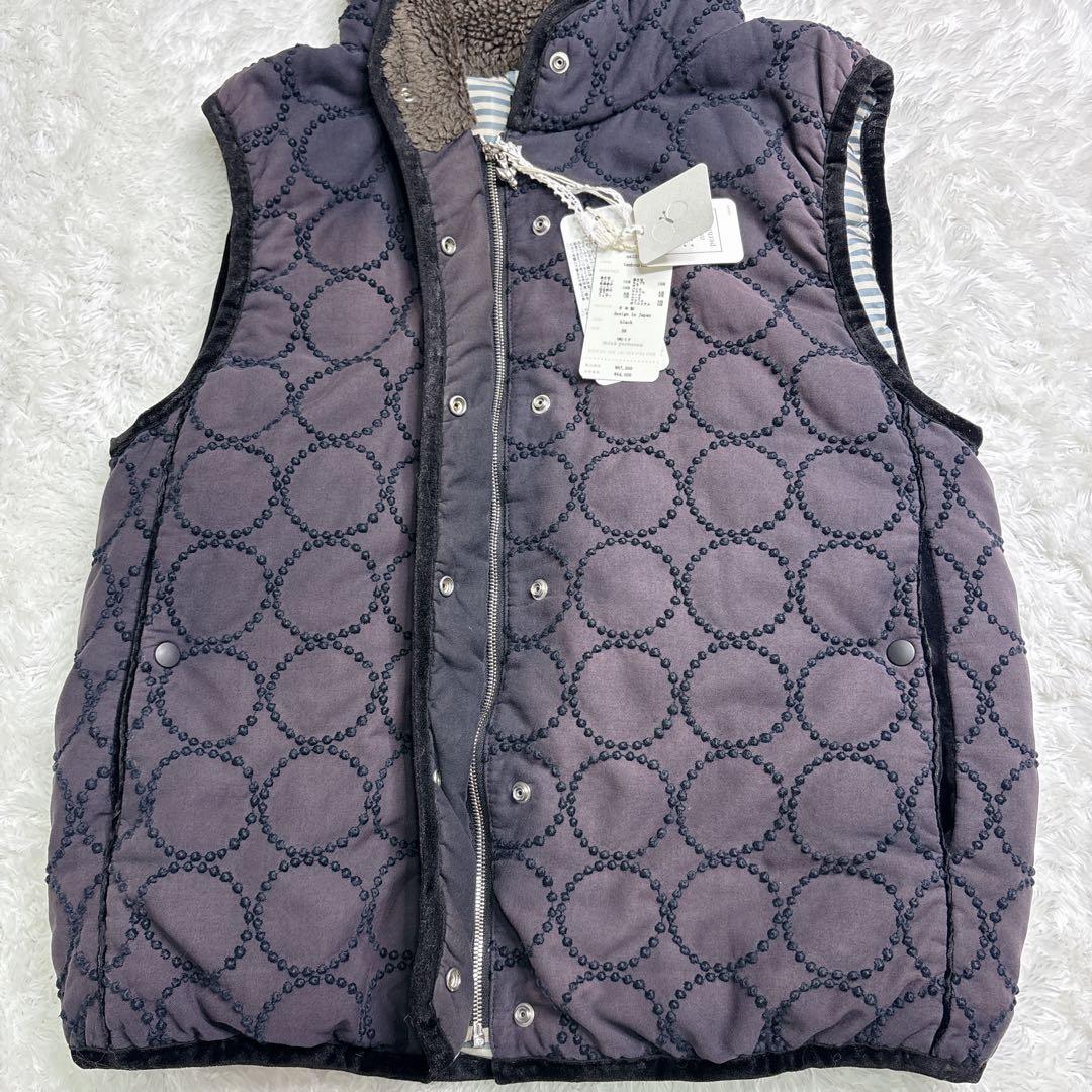 ミナぺルホネン ダウンベスト　タンバリン刺繍　Mサイズ　タグ付き