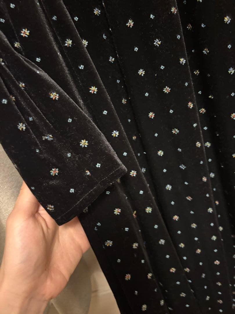 SNIDEL ベロア刺繍ワンピース