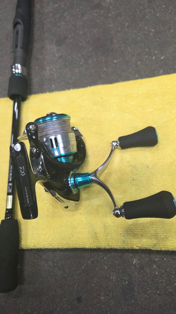 エメラルダス　エギング ロッド リール セット86M 2500S ダイワ