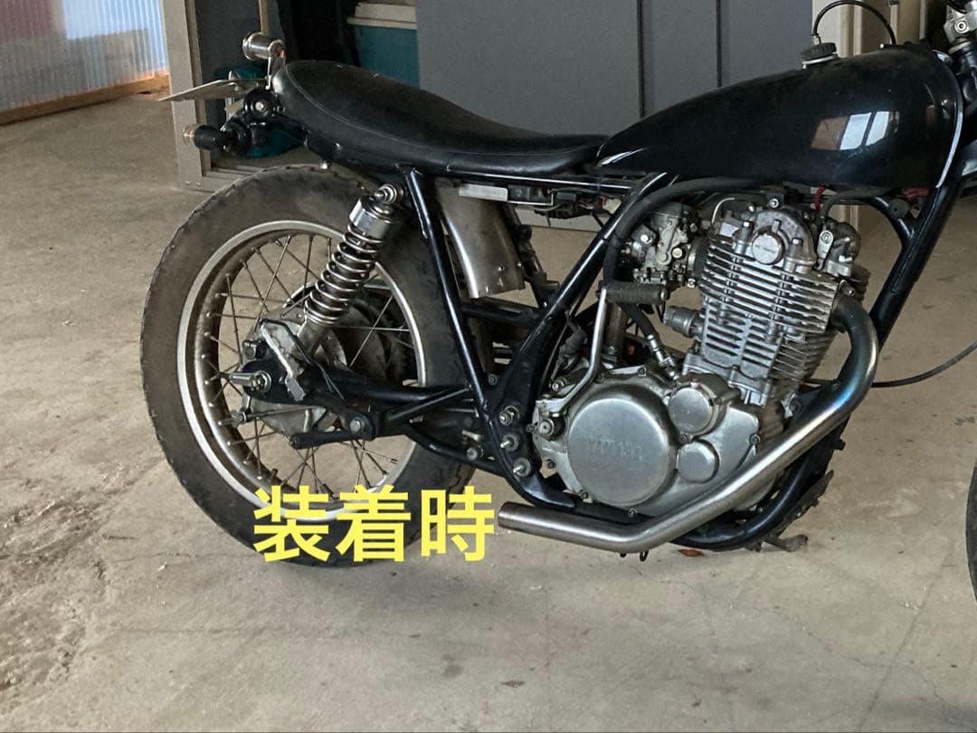 YAMAHA SR400 リアフェンダー　ショートフェンダー　テールランプ