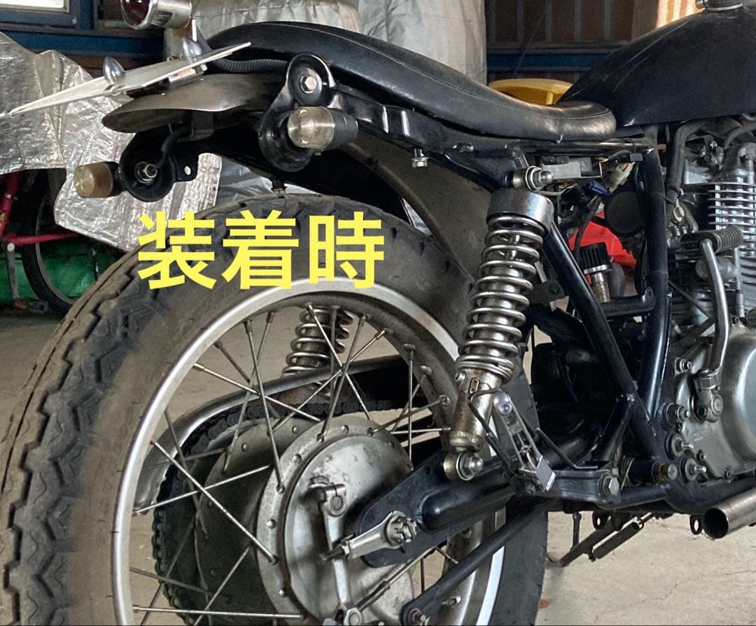 YAMAHA SR400 リアフェンダー　ショートフェンダー　テールランプ