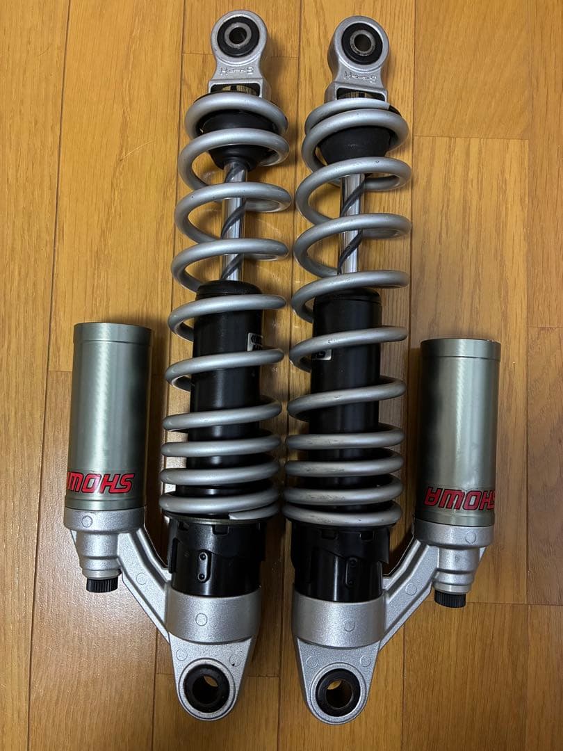 「CB1300スーパーボルドールSC65 2007年式リヤサス」