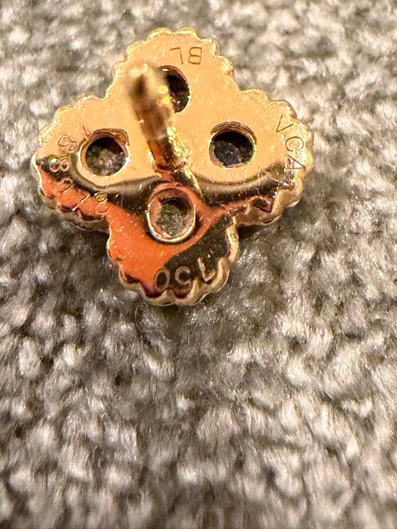 ヴァンクリーフ　スゥィートアルハンブラ　オニキスピアス