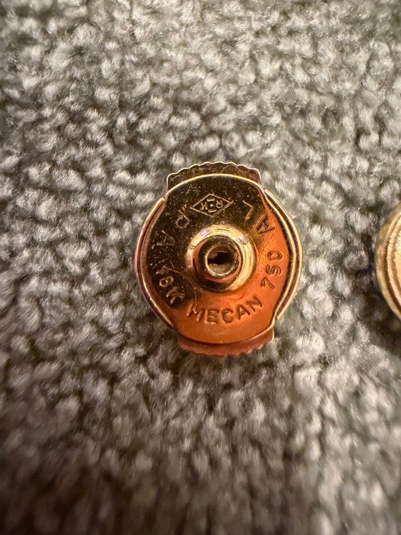 ヴァンクリーフ　スゥィートアルハンブラ　オニキスピアス