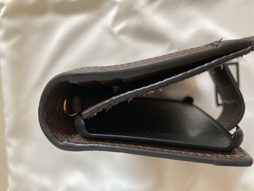 GUCCI手帳型iPhone7/8SE2/3ケース