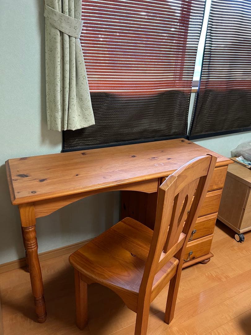 バナナスムージー　机　アンティーク調　おしゃれ