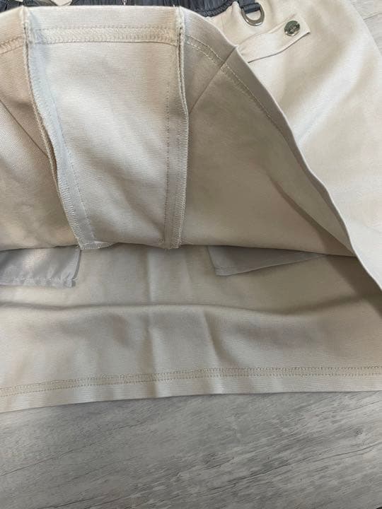 ランバンスポール　バックプリーツスカート グレー　Lサイズ　ストレッチ