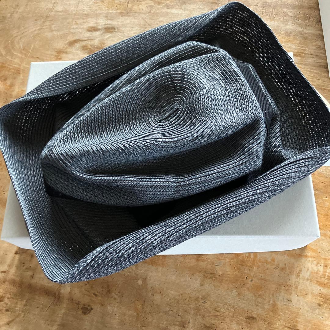 マチュアーハ　ダークグレー 帽子 ボックス付き