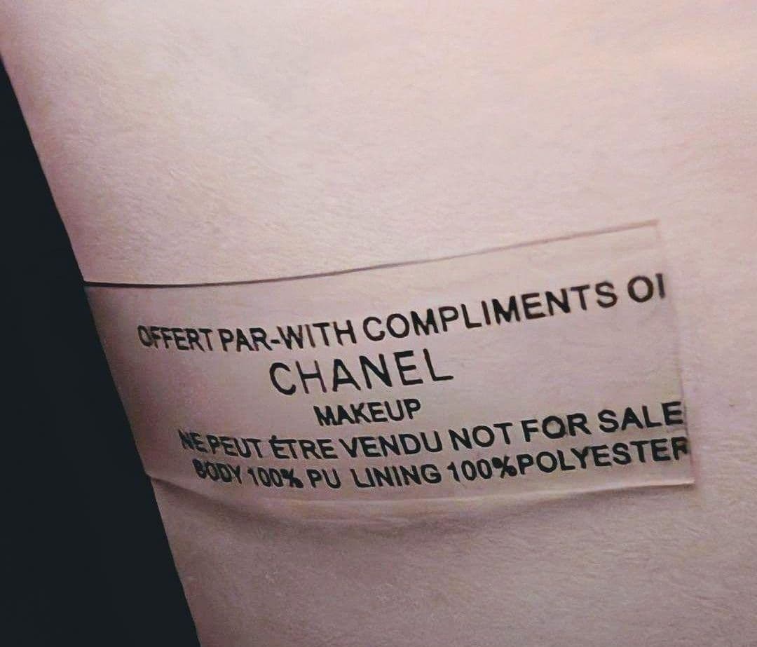 CHANELブラックキルティングショルダーバッグ ミニマトラッセ ノベルティ