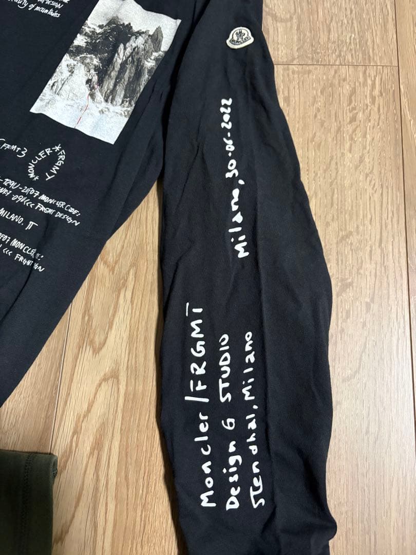 【knuckle headさま専用】Moncler ブラック 長袖カットソー