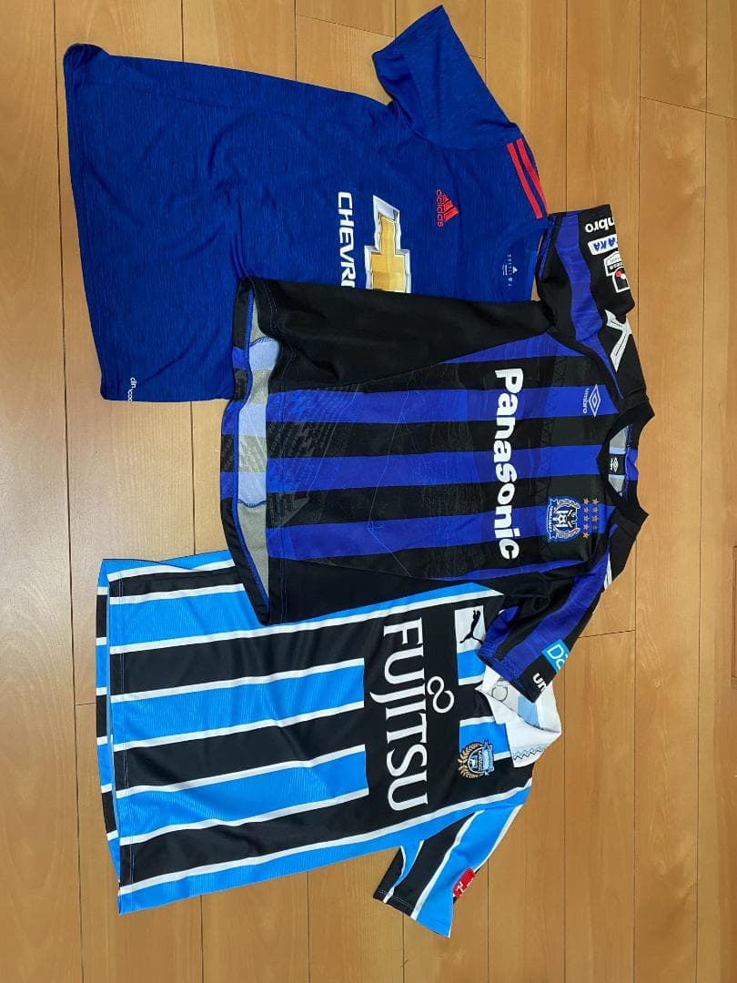 サッカーレプリカユニフォーム　Mサイズ