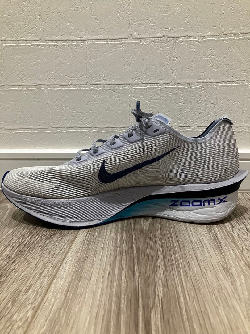 Nike ヴェイパーフライ4 メンズ25.5cm