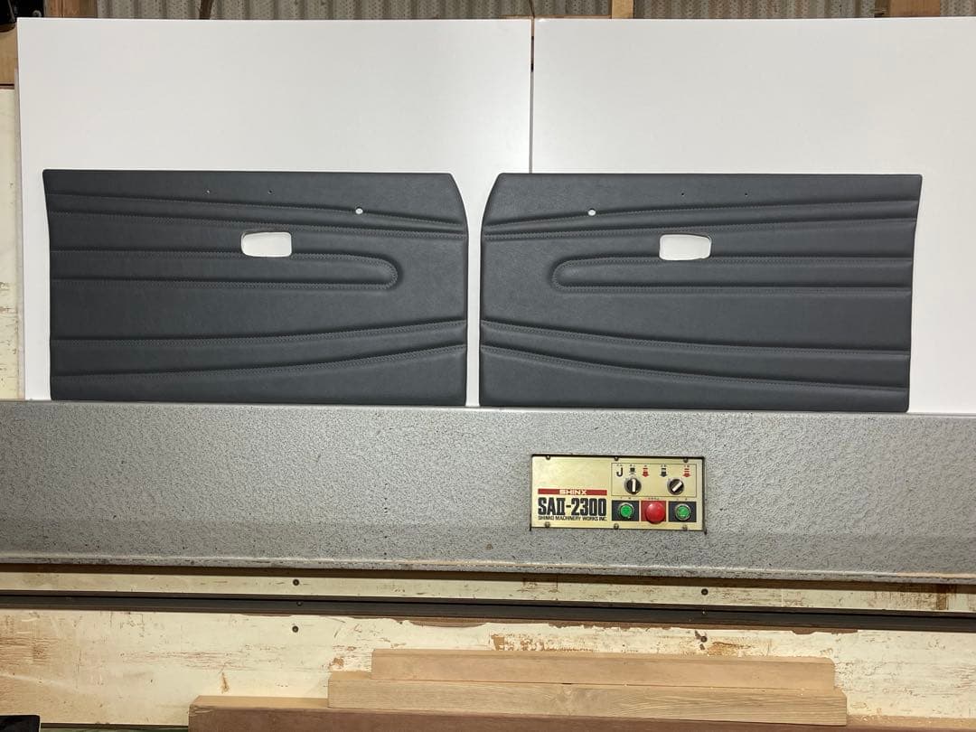 林檎さま専用　サニートラック GB122 フロント左右ドア内張り純正タイプグレー