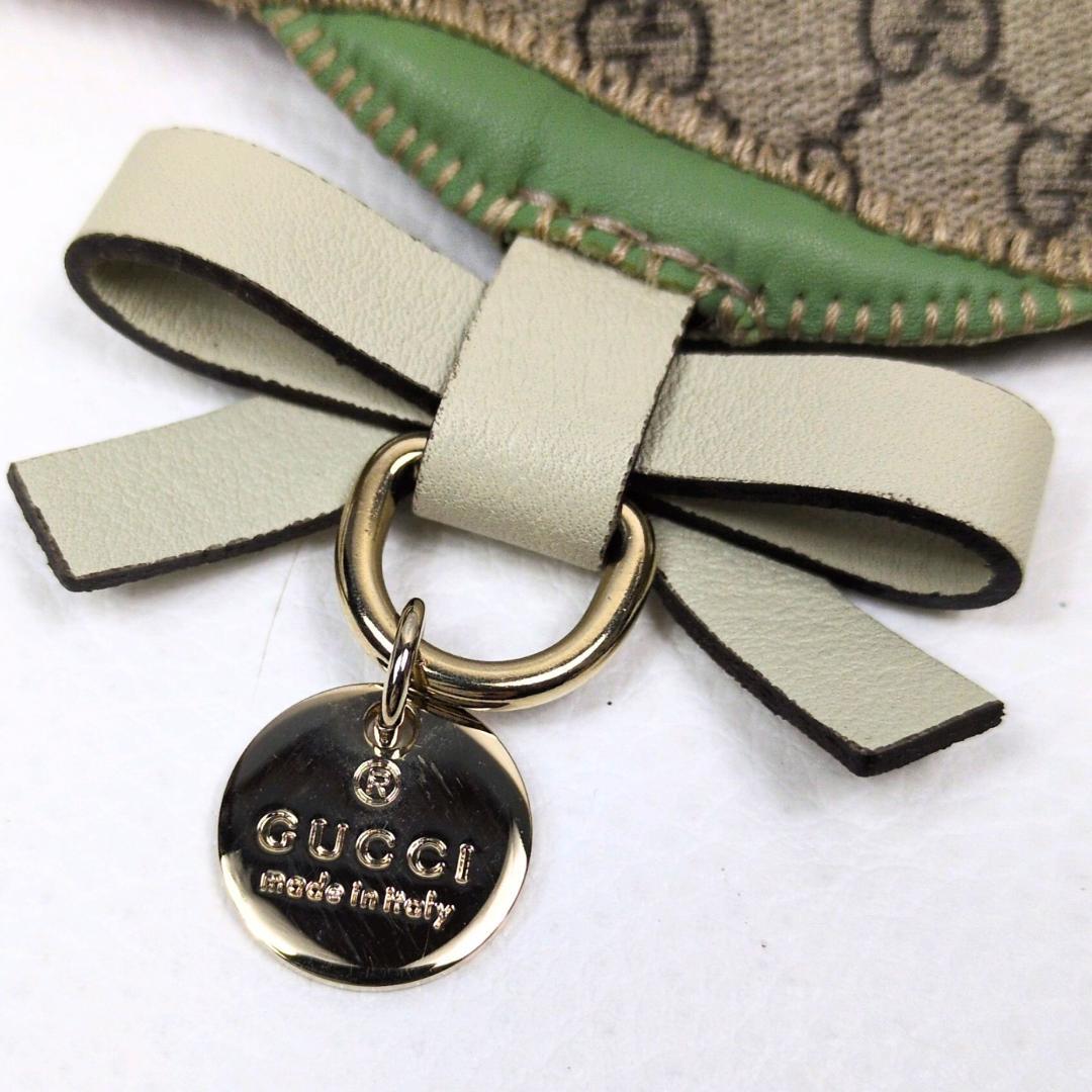 ぬえ グッチ キーホルダー パパガッロ オウム レザー GGキャンバス